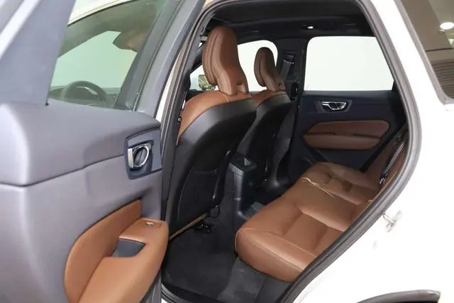 Volvo Volvo XC60 PHEV T8 four-wheel drive long battery life Zhiyuan Deluxe Edition