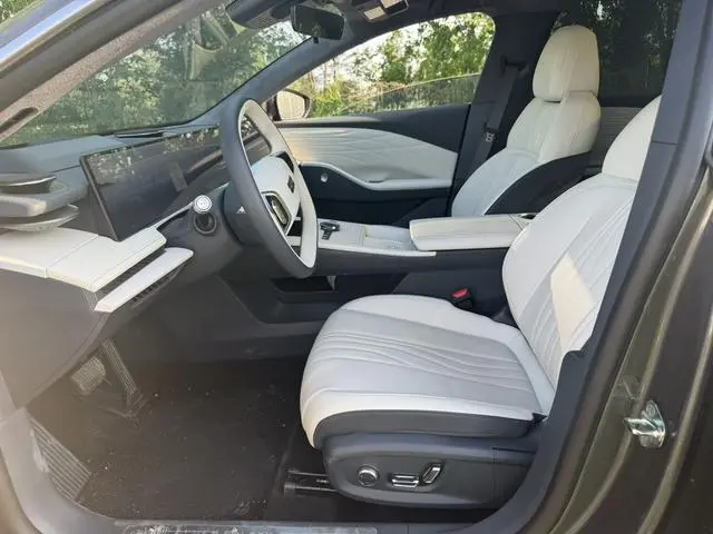 Geely Galaxy Galaxy E8 665km Starship Voyage Edition