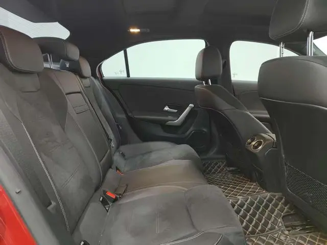 Mercedes-Benz Mercedes-Benz A-class A 200 L sports sedan fashion Version