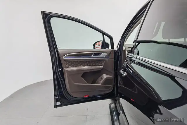 Volkswagen Weiran 380TSI Premium Edition