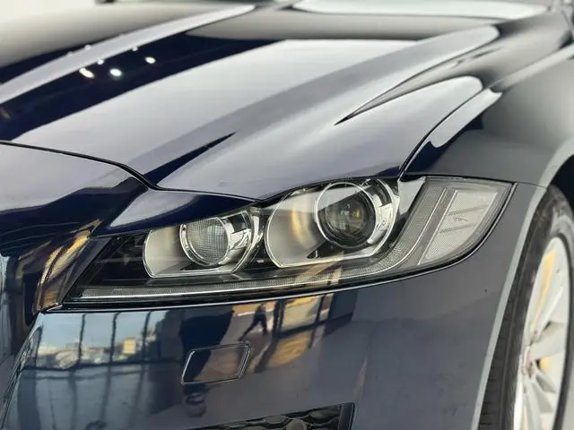 Jaguar Jaguar XFL 2.0T P200 two-wheel drive Fenghua version