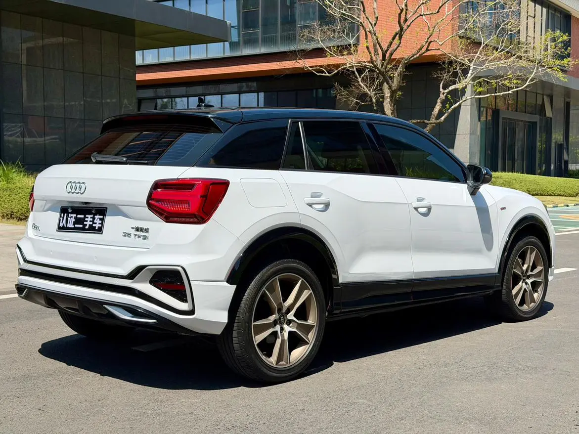 Audi Audi Q2L 35 TFSI fashion and elegant