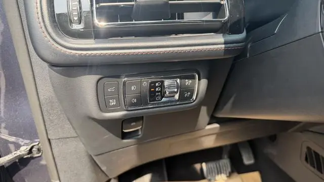 Lincoln Navigator 2.0T four-wheel drive Zunya Edition