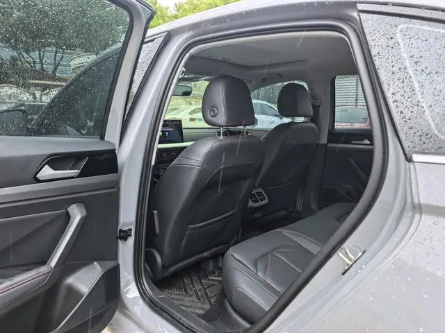 Volkswagen Lavida 300TSI DSG Starry Sky Yongyi Edition