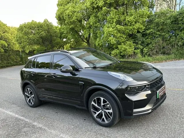 LYNK & CO Lynk &Co. 01 EM-P 1.5TD PHEV Halo