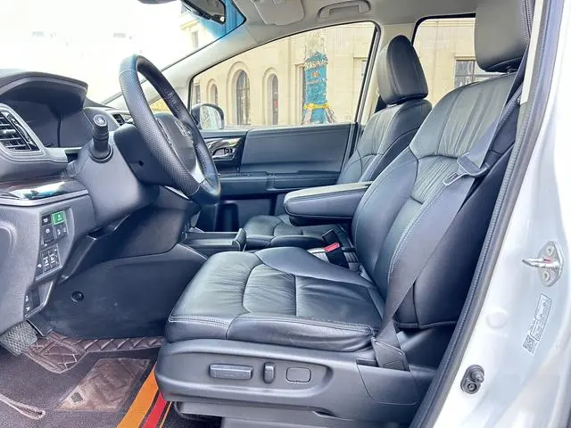 Honda Odyssey 2.0L Sharp*Ultimate Edition