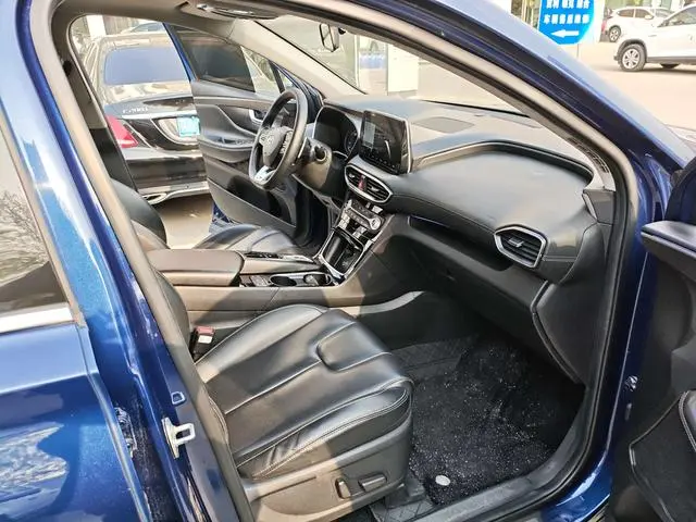 Hyundai Shengda 380 TGDi TOP automatic four-wheel drive flagship (HTRAC) Country VI