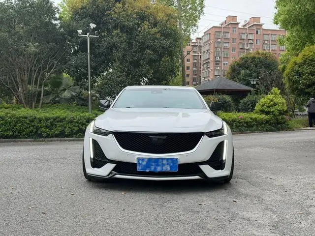 Cadillac Cadillac CT5 Facelift 28T leading sports type