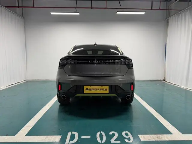 LYNK & CO Lynk 05 2.0TD two-wheel drive Halo