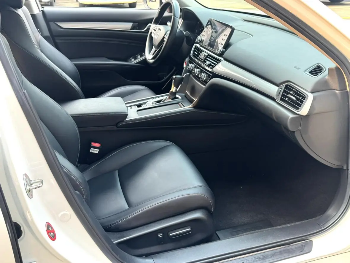 Honda Yingshipai 260TURBO Exquisite Edition Country VI