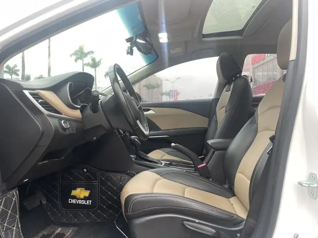 Chevrolet Cruze 320 automatic Enjoy Skylight version