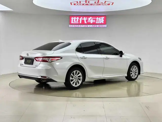 TOYOTA Camry 2.0GVP Leading Edition
