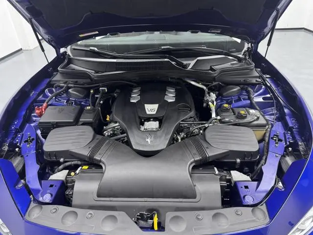 Maserati Ghibli 3.0T Standard Edition