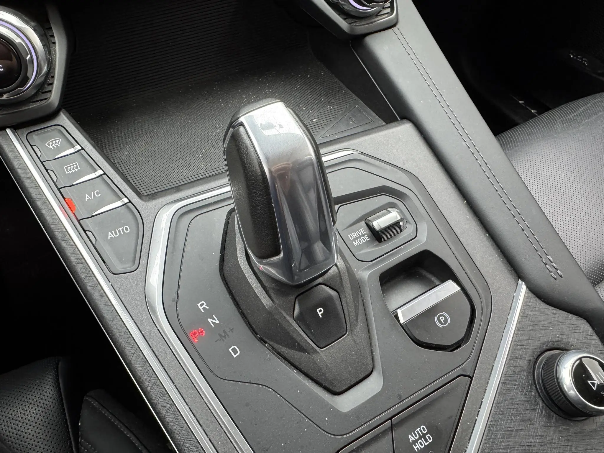 LYNK & CO Lynk 01 2.0TD two-wheel drive Pro
