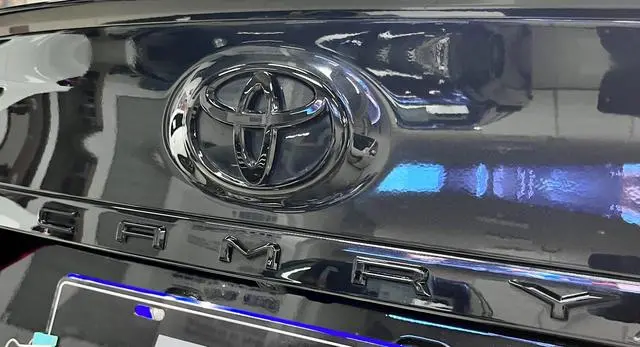 TOYOTA Camry 2.5S Knight Edition