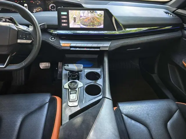 Changan Changan UNI-V 2.0T Collar Speed Version