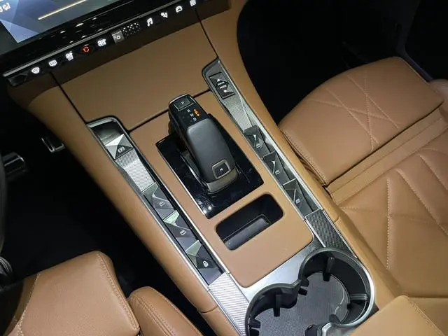 DS DS 7 45THP Rivoli Pioneer Edition