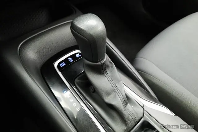 TOYOTA Corolla Dual engine 1.8L E-CVT GL-i Elite Edition