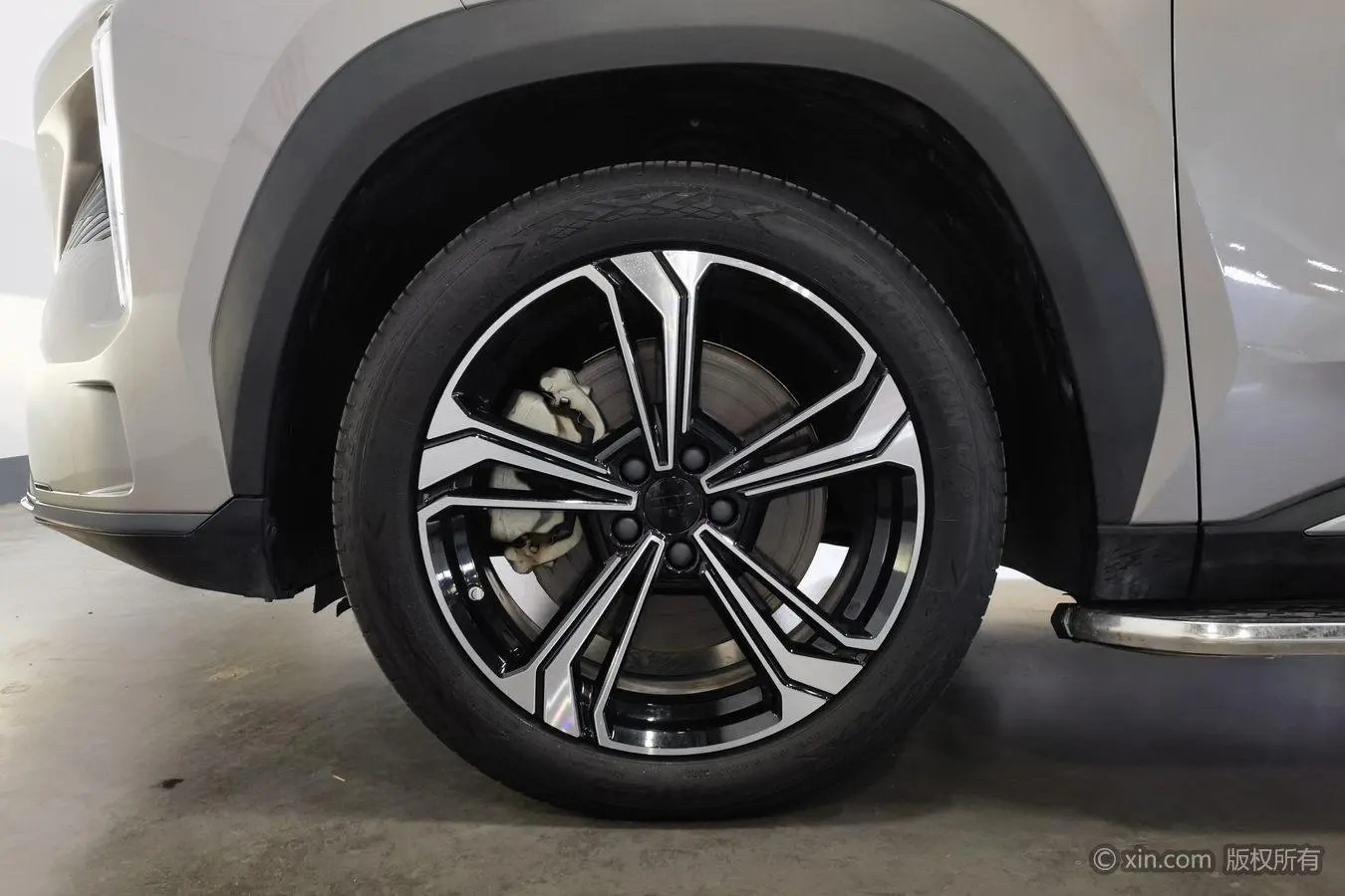 Geely Galaxy Galaxy L7 1.5T DHT 115km Starship