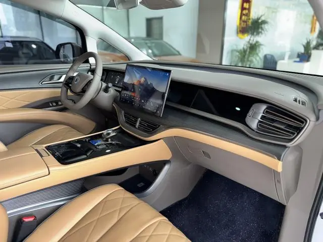 Denza Denza D9 DM 980 four-wheel drive flagship