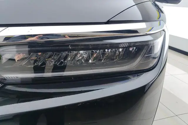Honda Hao Ying 240TURBO CVT two-wheel drive Elite Edition