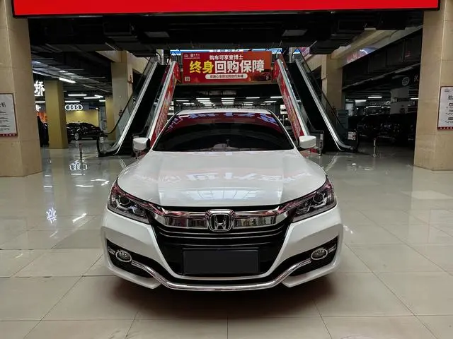 Honda Accord 2.0L Comfort Version