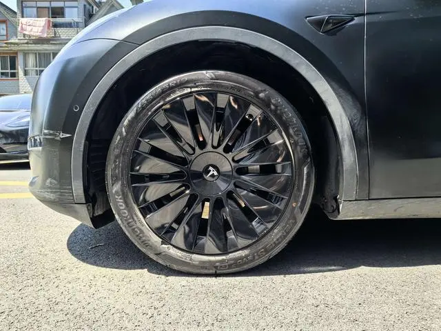 Tesla Model Y Standard battery life, rear-wheel drive version