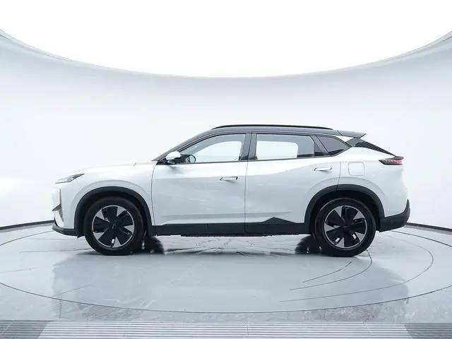 Dongfeng Fengshen Fengshen L7 PHEV 205 Plus