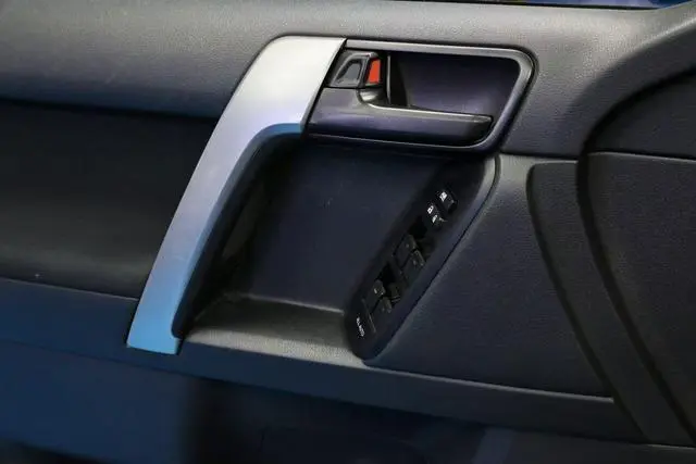 TOYOTA Prado 2.7L automatic standard version
