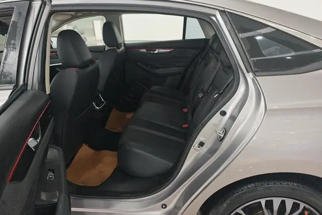 Dongfeng Fengshen Yi Hyun MAX 1.5T Super Power Dad Version