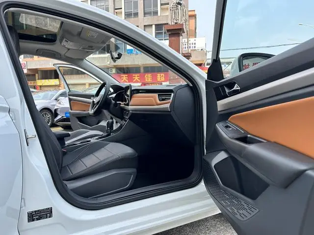 Volkswagen Bora 200TSI DSG Yuexing PRO Edition
