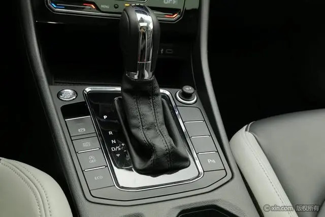Volkswagen Bora 300TSI DSG Premium Edition