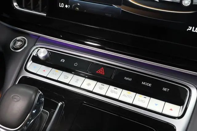 GAC Trumpchi M8 Lingxiu Series 390T Premium Edition