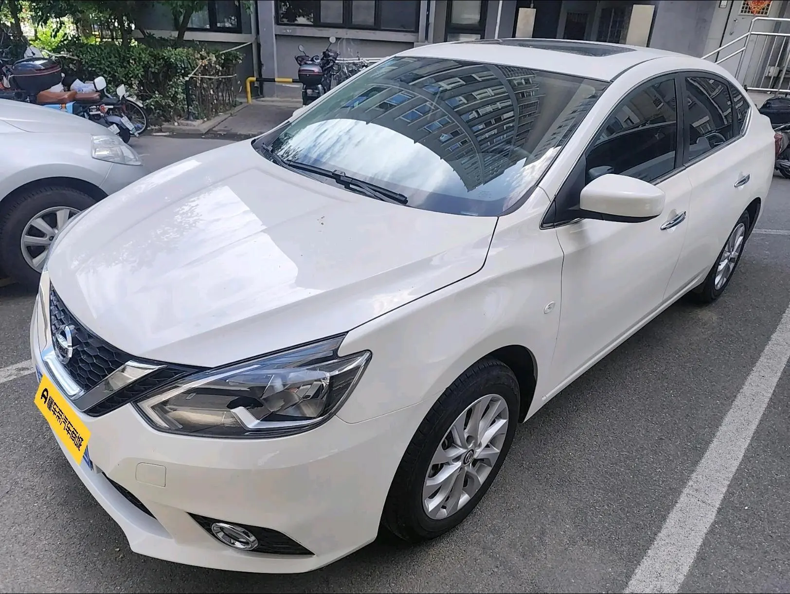 Nissan Xuan Yi Classic 1.6 XL CVT Deluxe Edition