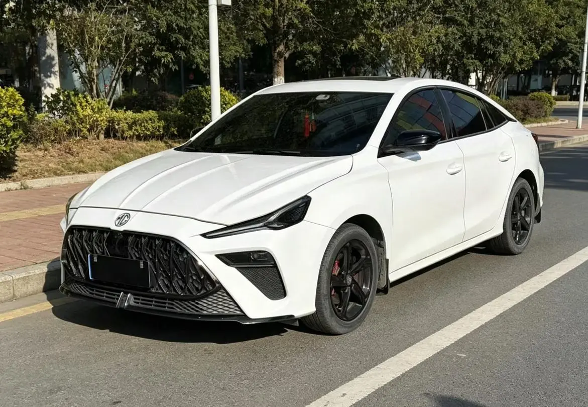 MG MG5 Scorpio 1.5T Deluxe Edition