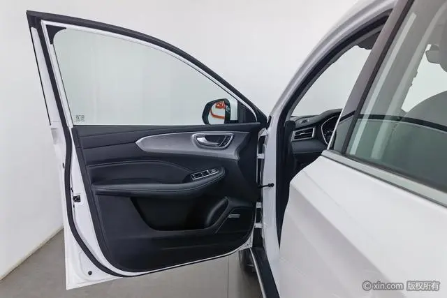 Roewe Roewe RX5 PLUS 300TGI Automatic Transmission National Tide Deluxe Edition