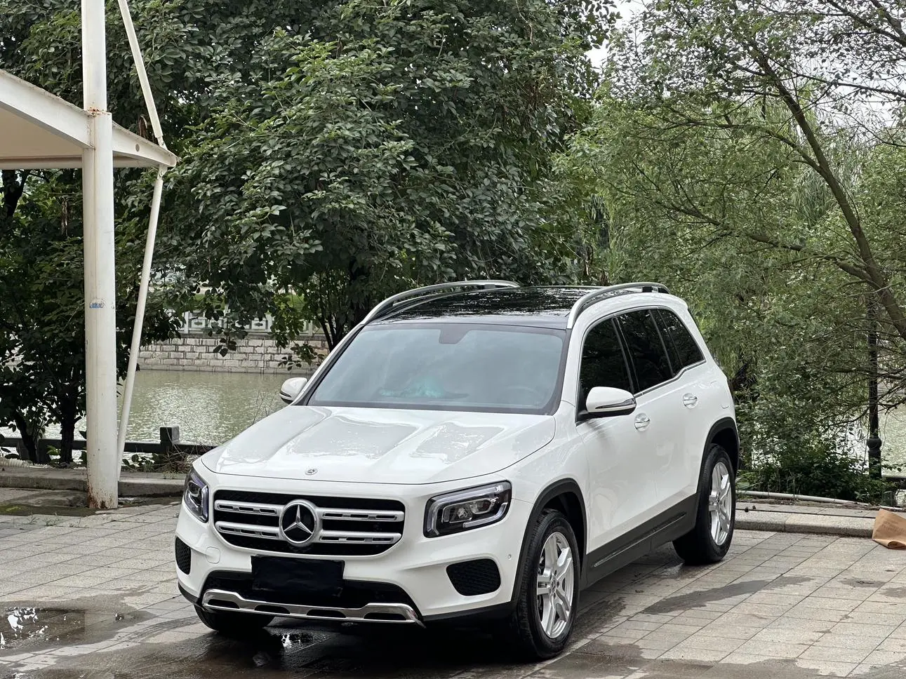 Mercedes-Benz Mercedes-Benz GLB GLB 220 dynamic type