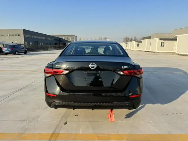 Nissan Xuan Yi 1.6L XL CVT Enjoy Edition