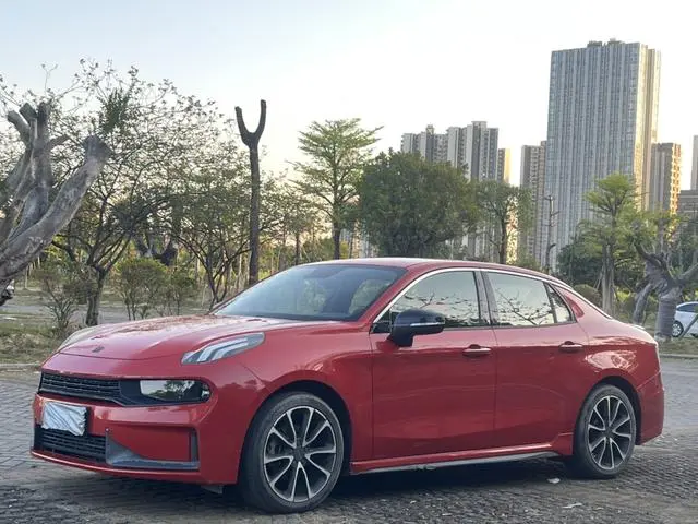 LYNK & CO Lynk 03 1.5TD DCT Jin Pro