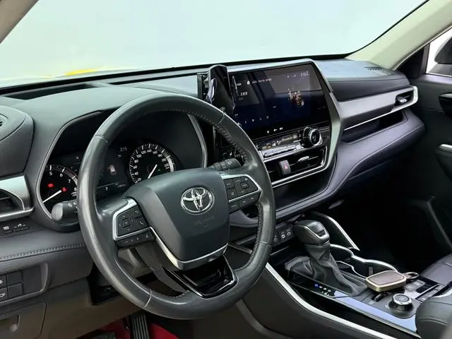TOYOTA Highlander 380T four-wheel drive Premium Edition 7 seats
