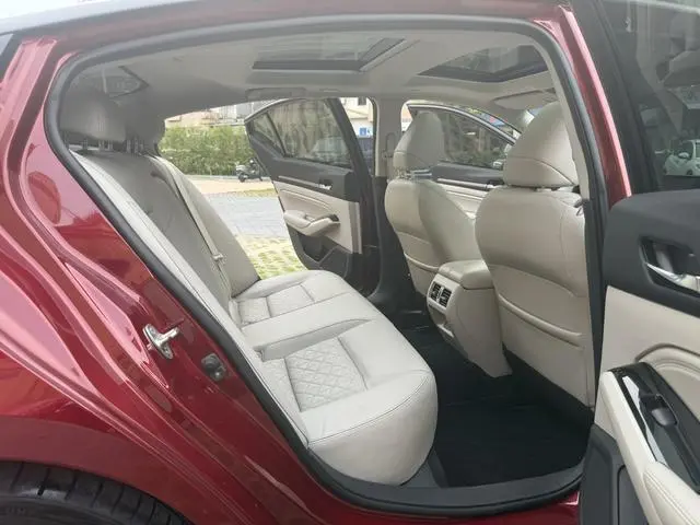 Nissan Teana 2.0 T XV AD1 Zhizun Pilot Edition