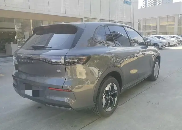 Geely Galaxy Galaxy E5 530km sailing version