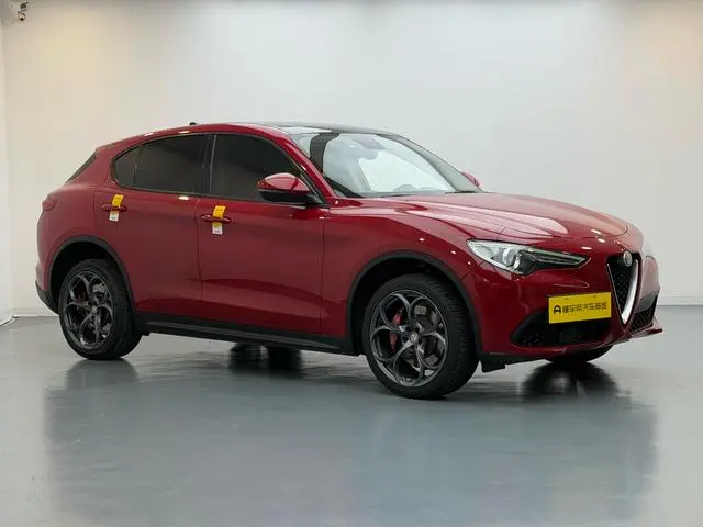 Alfa Romeo Stelvio 2.0T 200HP Elite Edition