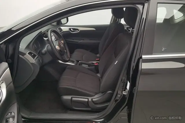 Nissan Xuan Yi Classic 1.6 XE CVT Comfort Edition