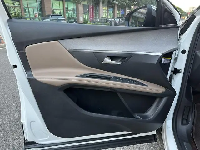 Peugeot Peugeot 5008 380THP 7-seater luxury GT version