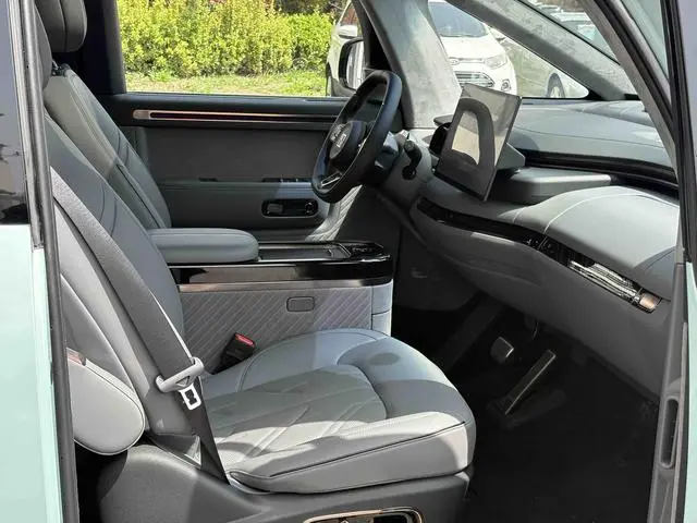 ZEEKR ZEEKR MIX 76kWh Smart Driving Version