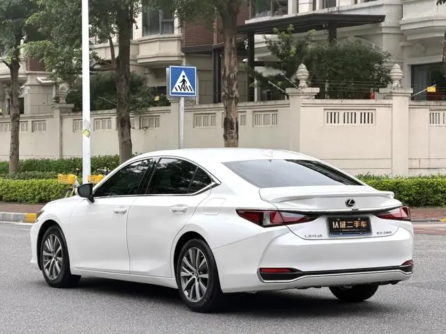 Lexus Lexus ES 260 Excellent Edition