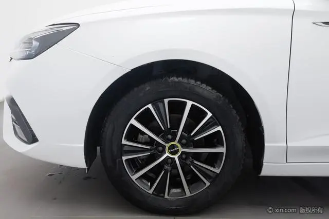 Roewe Roewe i5 1.5L CVT Diamond Edition