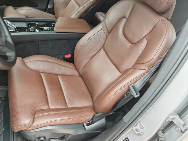 Volvo Volvo XC60 PHEV T8 four-wheel drive long battery life Zhiya Deluxe Edition