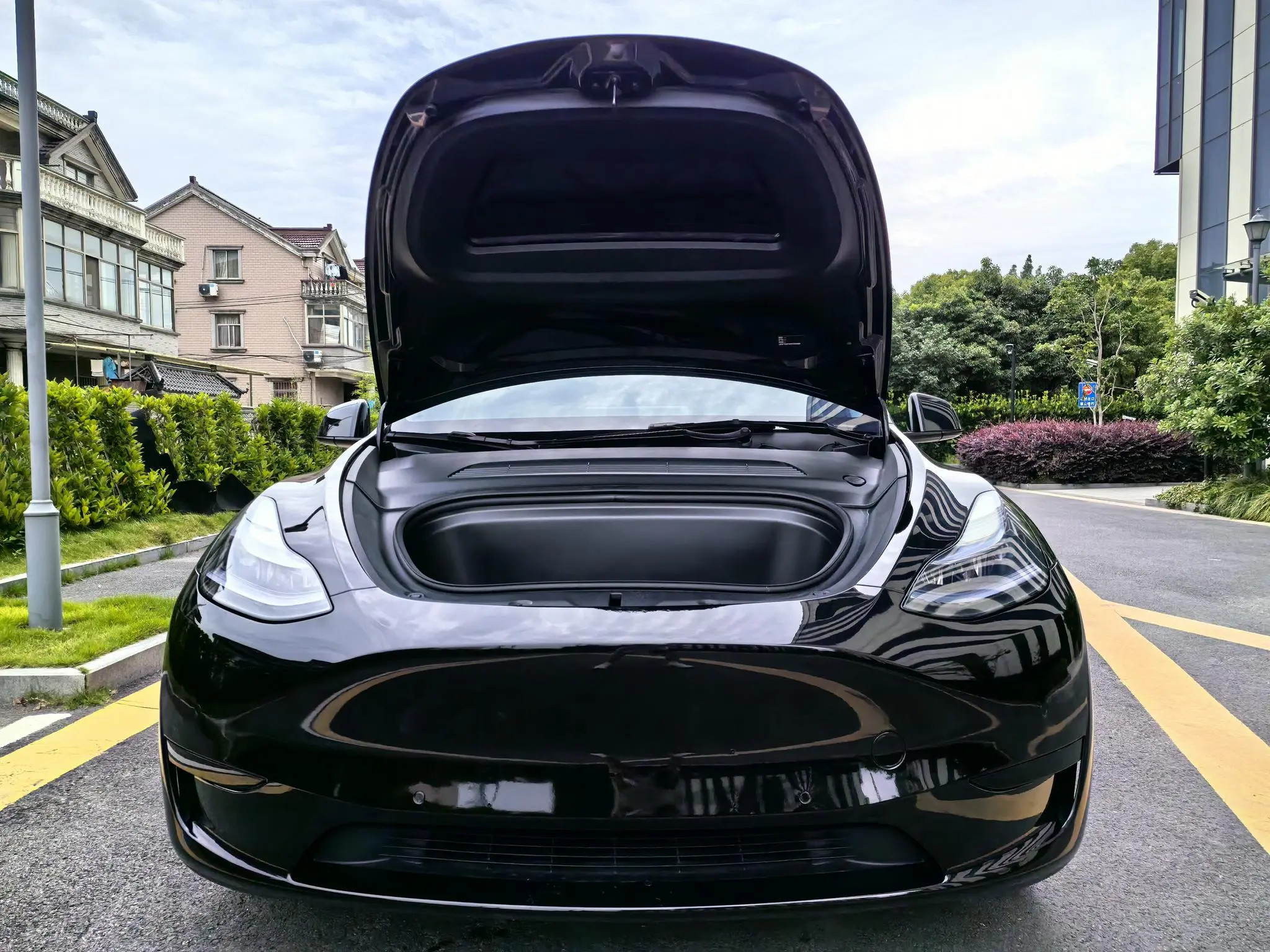 Tesla Model Y Facelifted rear-wheel drive version